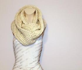 Oversized Chunky Cowl Scarf in Cream