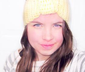 Turban Headband Knotted in Cream